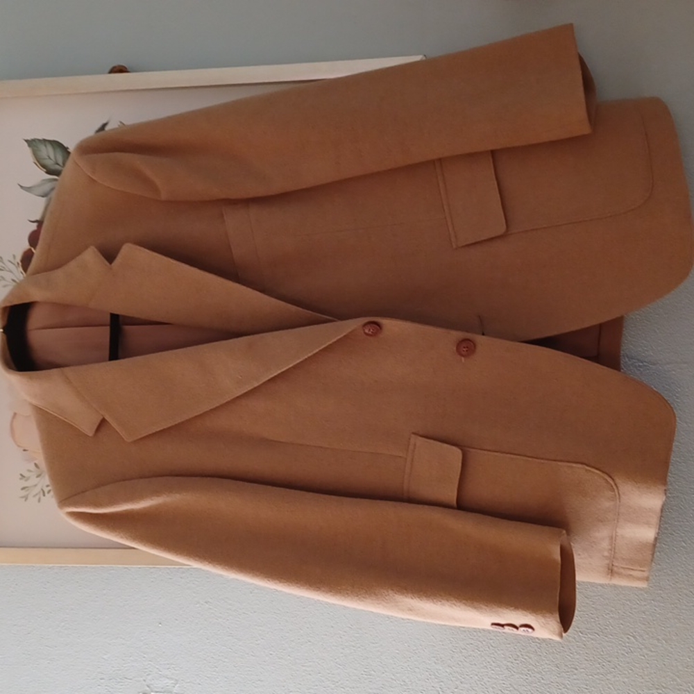 Large camel 100% wool blazer